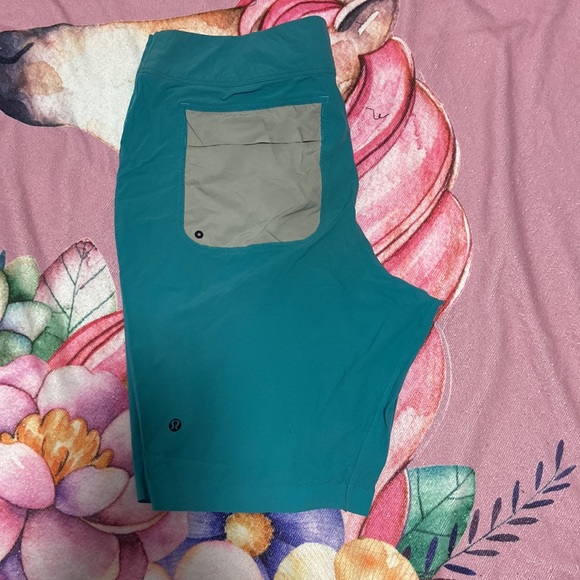 Lululemon trunks - Picture 2 of 7